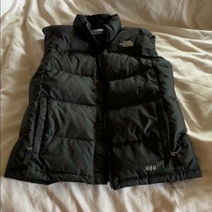Girls large North face vest *just missing zipper*
